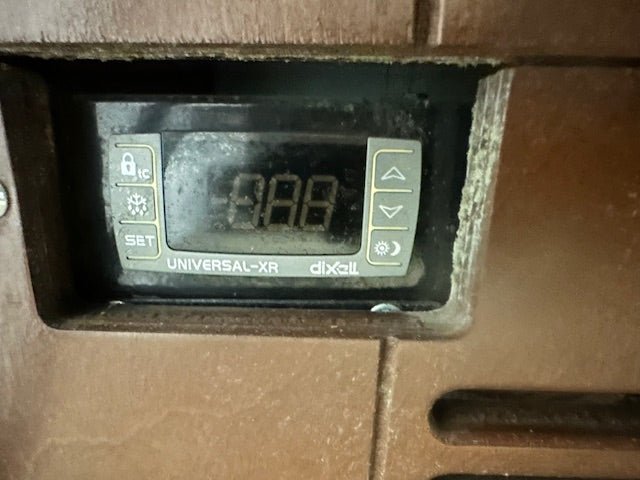 "CMS" 2 SECTION GRAB & GO OPEN AIR REFRIGERATED PRODUCE DISPLAY MERCHANDISER - Second Life - Equipment - collection_name