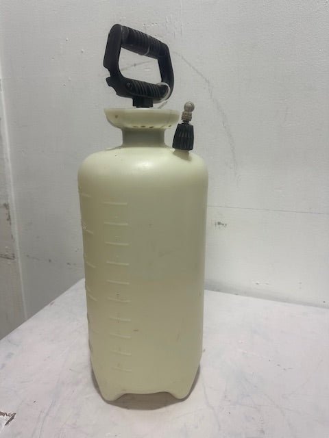 FLAVORBURST 3 GALLON SAN 740 SANITIZER TANK - Second Life - Equipment - collection_name