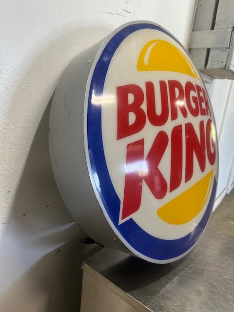 1990'S LIGHTED 30" H x 30"W BURGER KING ADVERTISEMENT SIGN - Second Life - Equipment - collection_name