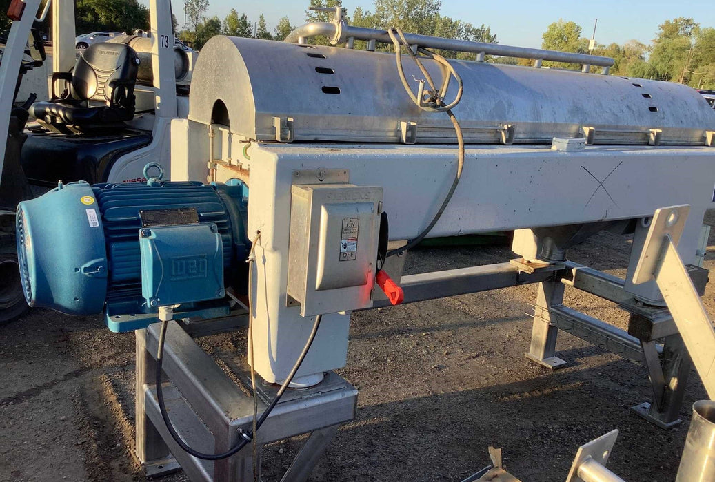 2007 ALFA LAVAL FOODEC 209 208 - 230/460V DECANTER HOUSING ONLY W/ 2020 25HP MOTOR - Second Life - Equipment - collection_name