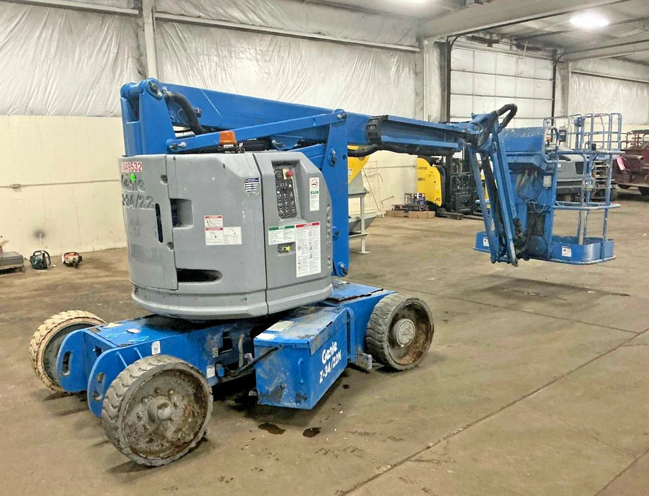 2015 Genie Z - 34/22N Electric Articulated Boom Lift, 457 hrs, 34' H - Second Life - Equipment - collection_name