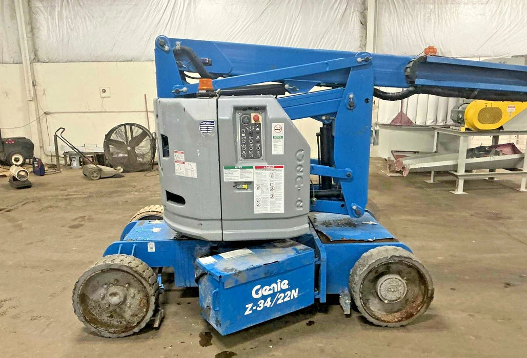 2015 Genie Z - 34/22N Electric Articulated Boom Lift, 457 hrs, 34' H - Second Life - Equipment - collection_name