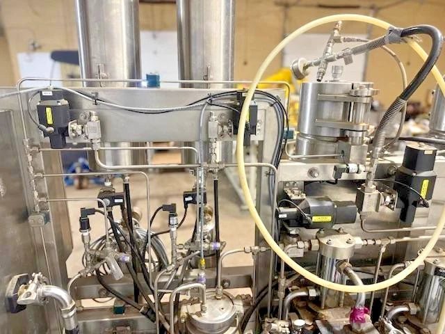 2017 IES ISO CDM 20K 2X - 2F CO2 extractor WITH Zeks Compressed Air Solutions AIR DRYER WITH EXTRA ACCRESSIORIES AND MANUAL. - Second Life - Equipment - collection_name