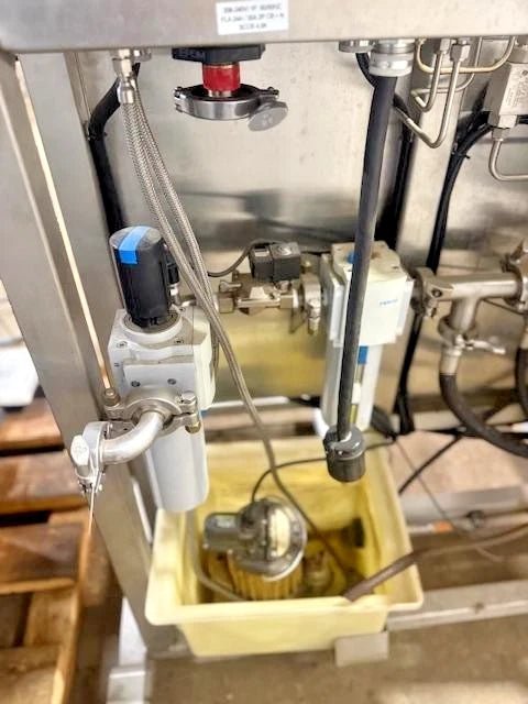2017 IES ISO CDM 20K 2X - 2F CO2 extractor WITH Zeks Compressed Air Solutions AIR DRYER WITH EXTRA ACCRESSIORIES AND MANUAL. - Second Life - Equipment - collection_name