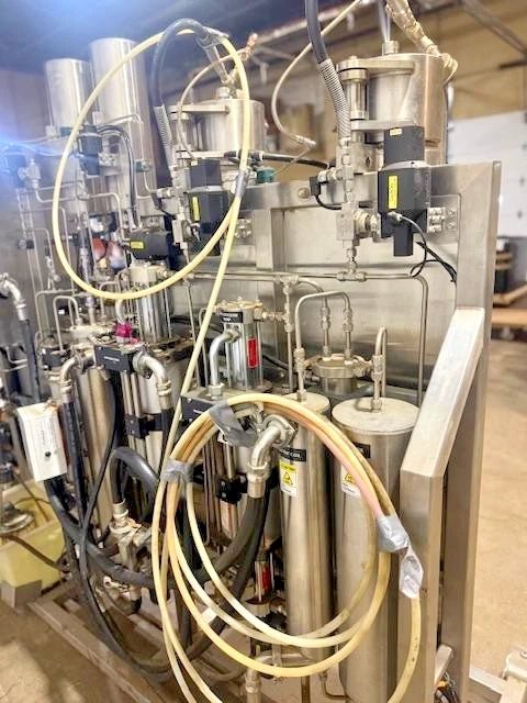 2017 IES ISO CDM 20K 2X - 2F CO2 extractor WITH Zeks Compressed Air Solutions AIR DRYER WITH EXTRA ACCRESSIORIES AND MANUAL. - Second Life - Equipment - collection_name