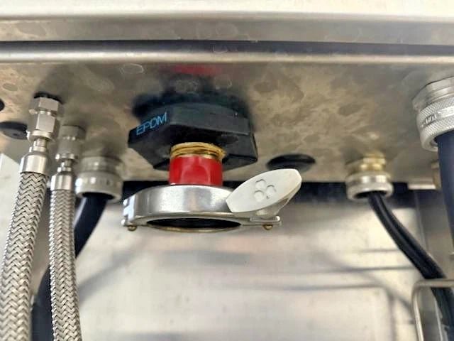 2017 IES ISO CDM 20K 2X - 2F CO2 extractor WITH Zeks Compressed Air Solutions AIR DRYER WITH EXTRA ACCRESSIORIES AND MANUAL. - Second Life - Equipment - collection_name