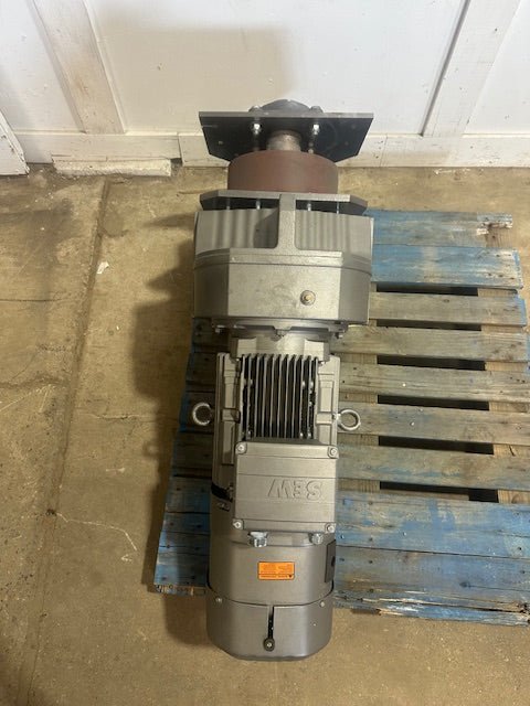 2021 SEW - EURODRIVE FAZ97 DRL160M4BE20HR/TF/EG7S/AL PARALLEL SHAFT HELICAL GEARMOTOR - Second Life - Equipment - collection_name
