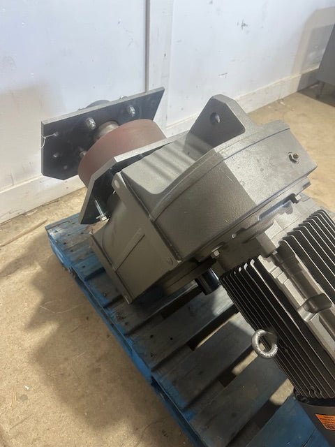 2021 SEW - EURODRIVE FAZ97 DRL160M4BE20HR/TF/EG7S/AL PARALLEL SHAFT HELICAL GEARMOTOR - Second Life - Equipment - collection_name