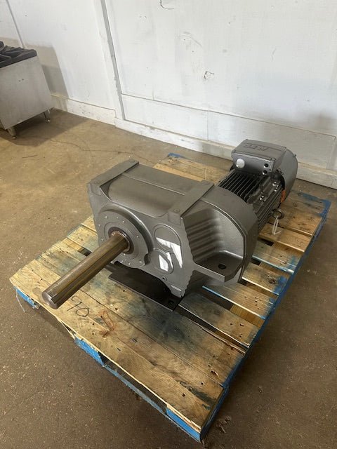 2021 SEW - EURODRIVE FAZ97 DRL160M4BE20HR/TF/EG7S/AL PARALLEL SHAFT HELICAL GEARMOTOR - Second Life - Equipment - collection_name