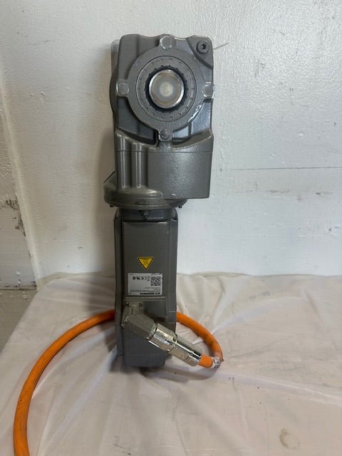 2021 SEW - EURODRIVE KAF29 CM3C63M - 45A - P/BZ/DI/PK/E SYNCHRONOUS SERVO MOTOR W/RIGHT ANGLE GEARBOX - Second Life - Equipment - collection_name