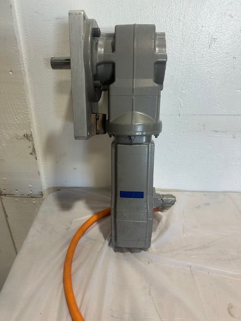 2021 SEW - EURODRIVE KAF29 CM3C63M - 45A - P/BZ/DI/PK/E SYNCHRONOUS SERVO MOTOR W/RIGHT ANGLE GEARBOX - Second Life - Equipment - collection_name