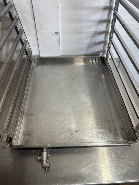 6 PANS RACK HOLDERS AND GREASE PAN FOR RATIONAL OVEN MODEL SCC62 COMBI OVEN(OEM) - Second Life - Equipment - collection_name