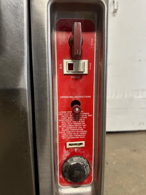 "VULCAN GH6C" COMMERCIAL NATURAL GAS 6 BURNERS RANGE WITH CONVECTION OVEN BASE