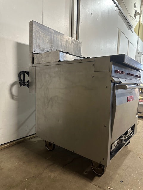 "VULCAN GH6C" COMMERCIAL NATURAL GAS 6 BURNERS RANGE WITH CONVECTION OVEN BASE