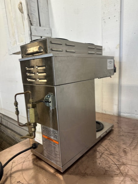 "BUNN CWTF15 1LW/2UP"POUR OVER OR DIRECT LINE COFFEE BREWER W/3 WARMERS,120V 1PH