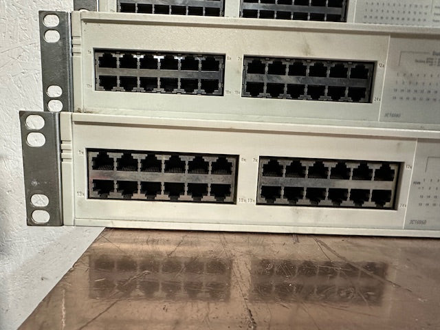 LOT OF 6 3CON SUPERSTACK 24 CHANNEL STACKABLE SWITCHES