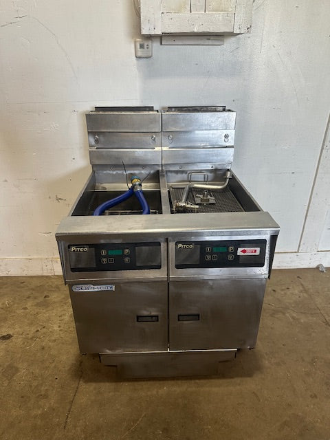 "PITCO MODEL SSH55" N GAS COMMERCIAL DEEP FRYER ON CASTER 50LBS,80000 BTU