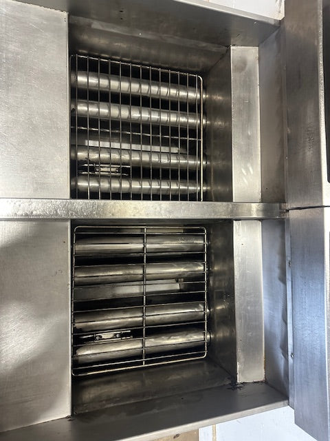 "PITCO MODEL SSH55" N GAS COMMERCIAL DEEP FRYER ON CASTER 50LBS,80000 BTU