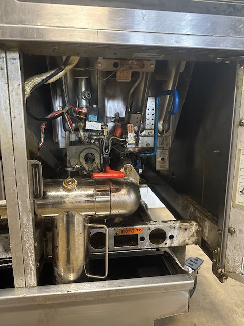 "PITCO MODEL SSH55" N GAS COMMERCIAL DEEP FRYER ON CASTER 50LBS,80000 BTU