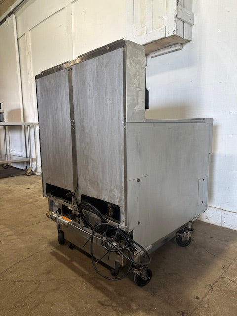 "PITCO MODEL SSH55" N GAS COMMERCIAL DEEP FRYER ON CASTER 50LBS,80000 BTU