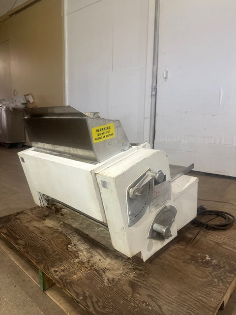 "ANETS MDR-6C"COMMERCIAL DOUBLE PASS DOUGH ROLLER (COUNTER TOP) 1PH, 115V