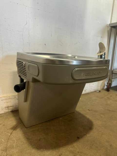"ELKAY EZFSTL8 1E" WALL MOUNTED WATER COOLER DRINKING FOUNTAIN, 115V, 1PH