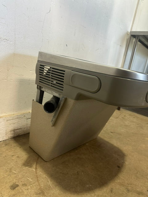 "ELKAY EZFSTL8 1E" WALL MOUNTED WATER COOLER DRINKING FOUNTAIN, 115V, 1PH