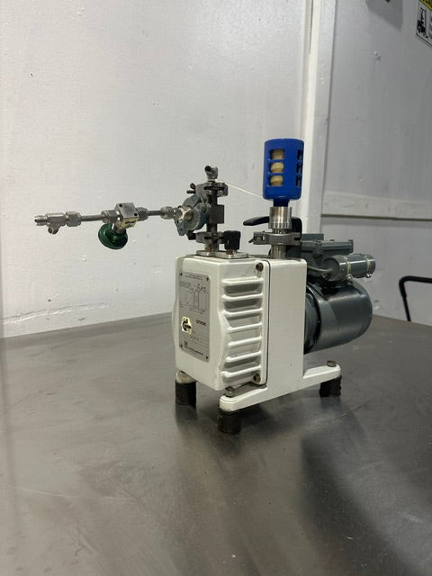 LEYBOLD-HERAEUS S2A TRIVAC ROTARY VANE VACUUM PUMP
