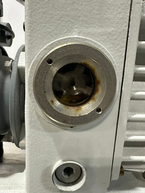 LEYBOLD-HERAEUS S2A TRIVAC ROTARY VANE VACUUM PUMP