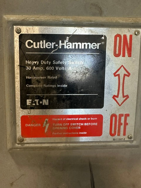 **LOT OF 3** SQUARE D AND CULTER HAMMER SAFETY SWITCHES