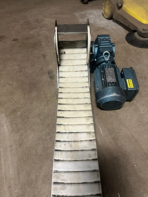 STAINLESS STEEL CLEATED FLEX-WALL BELT CONVEYOR 6 1/8"W x 60"L