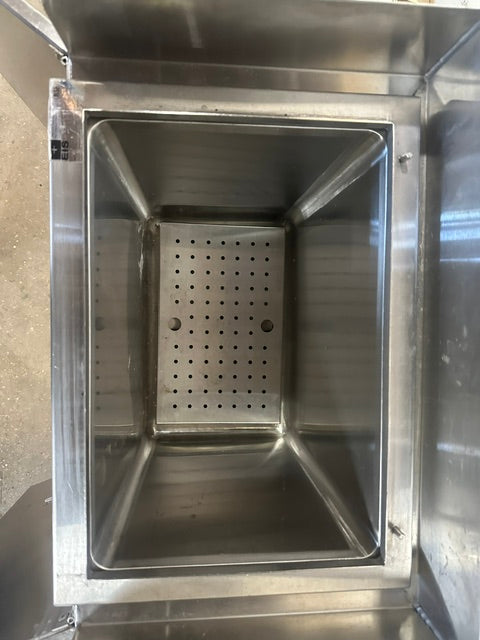 ELKAY INTERIOR SYSTEMS ICE CABINET / CONDIMENT STATION FACTORY ID#11412