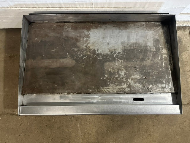 "ULTRA MAX" NATURAL GAS 48 IN WIDE COUNTER TOP GRIDDLE W/ GREASE PAN