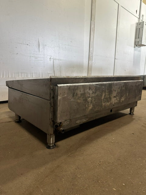 "ULTRA MAX" NATURAL GAS 48 IN WIDE COUNTER TOP GRIDDLE W/ GREASE PAN