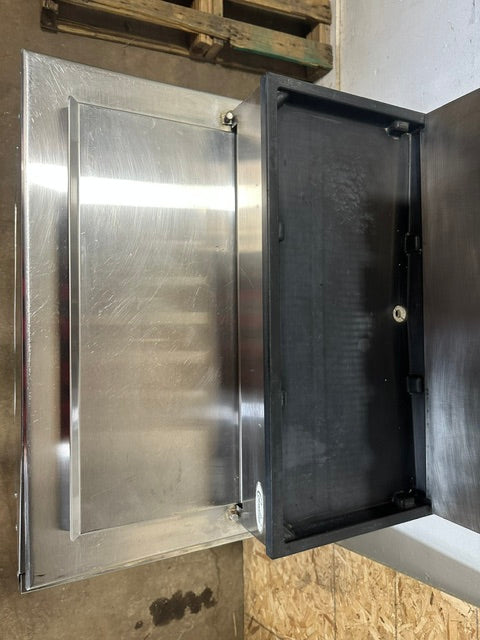 "CORNELIUS CB2323AK6"COMMERCIAL 6 HEADS SODA MACHINE W/ ICE BIN