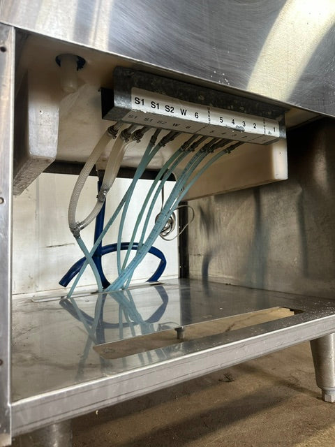 "CORNELIUS CB2323AK6"COMMERCIAL 6 HEADS SODA MACHINE W/ ICE BIN