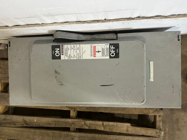 **LOT OF 2** SQUARE D MHC56S E2 SERIE AND MURRAY SAFETY SWITCHES