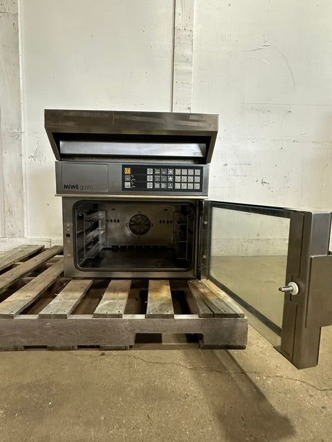 "MIWE GUSTO SK" H.D COMMERCIAL COUNTER TOP 3 PANS CONVECTION OVEN, 208V