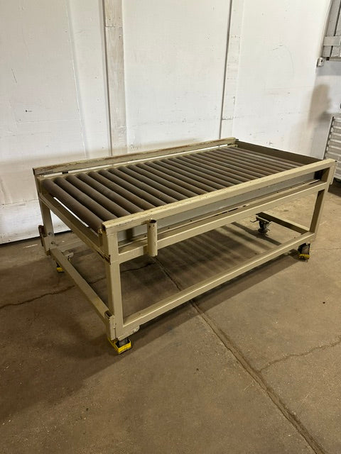 H.D INDUSTRIAL PALLET CONVEYOR/ROLLER CONVEYOR ON CASTERS, 32"H x 75"L x 45"W