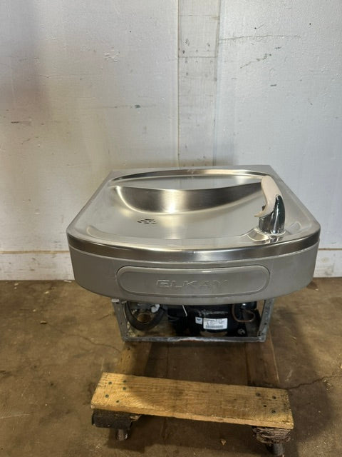 "ELKAY EZFS8 1B" WALL MOUNTED WATER COOLER DRINKING FOUNTAIN, 115V, 1PH