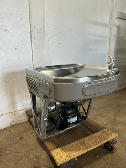 "ELKAY EZFS8 1B" WALL MOUNTED WATER COOLER DRINKING FOUNTAIN, 115V, 1PH