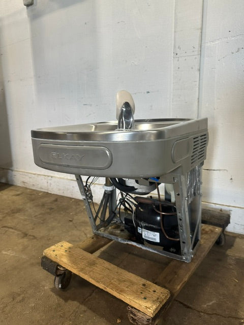 "ELKAY EZFS8 1B" WALL MOUNTED WATER COOLER DRINKING FOUNTAIN, 115V, 1PH