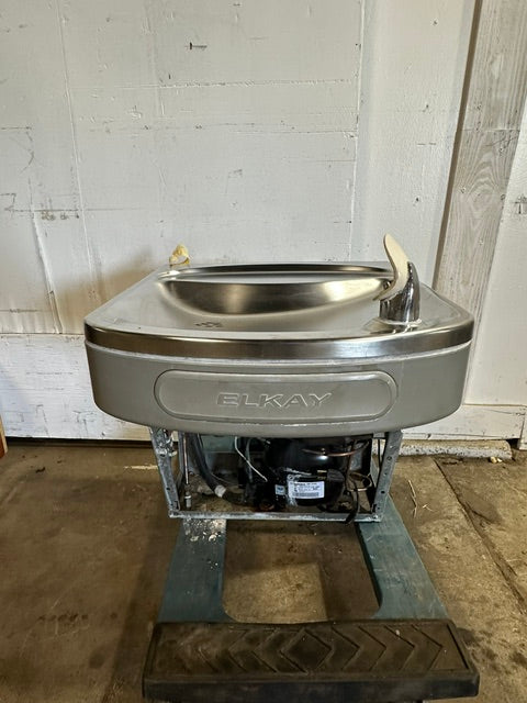 "ELKAY EZFS8 1A" WALL MOUNTED WATER COOLER DRINKING FOUNTAIN, 115V, 1PH