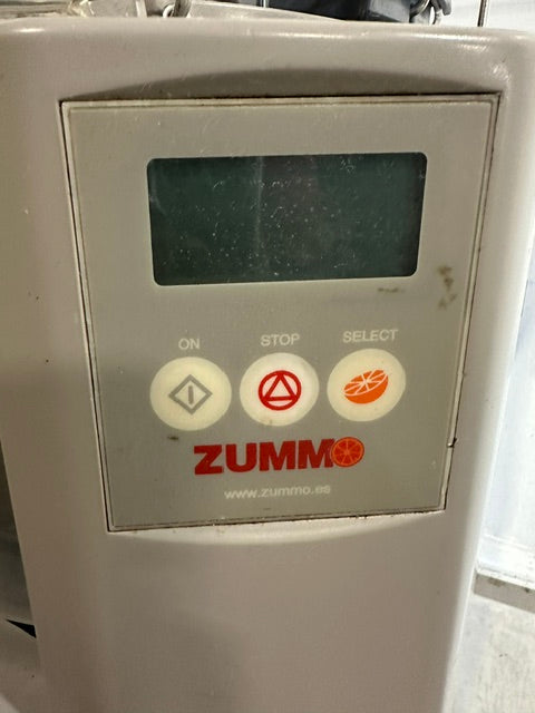 ZUMMO Z14C 110V H.D COMMERCIAL S.S AUTOMATIC CITRUS JUICER MACHINE ON SERVICE CABINET