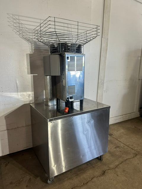 ZUMMO Z14C 110V H.D COMMERCIAL S.S AUTOMATIC CITRUS JUICER MACHINE ON SERVICE CABINET