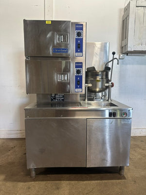 "CLEVELAND 42CKGM200" COMMERCIALN GAS DOUBLE STACK STEAMER W/ 6 GAL KETTLE