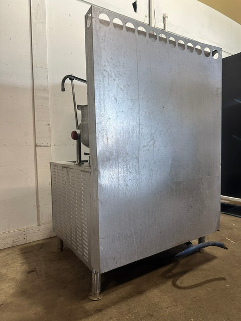 "CLEVELAND 42CKGM200" COMMERCIALN GAS DOUBLE STACK STEAMER W/ 6 GAL KETTLE