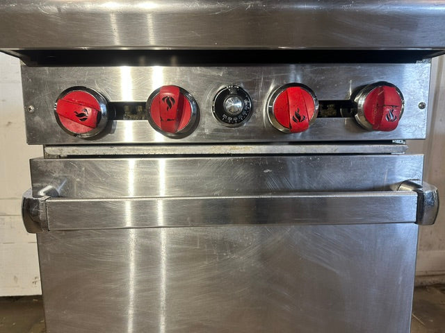 "AMERICAN RANGE" H.D COMMERCIAL N GAS 4 BURNER STOVE WITH OVEN