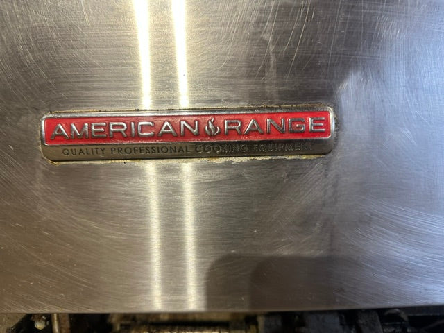 "AMERICAN RANGE" H.D COMMERCIAL N GAS 4 BURNER STOVE WITH OVEN