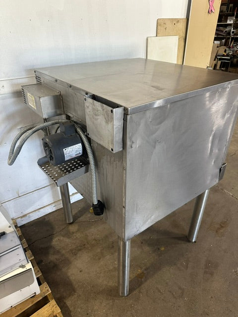 "SOUTHBEND" H.D COMMERCIAL ELECTRIC CONVECTION OVEN ON LEGS, 208/230V 1PH
